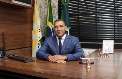 Imagem da notícia Vitória nas urnas e na Justiça: Marcelo Costa assume a presidência da Câmara de Chapadão do Sul